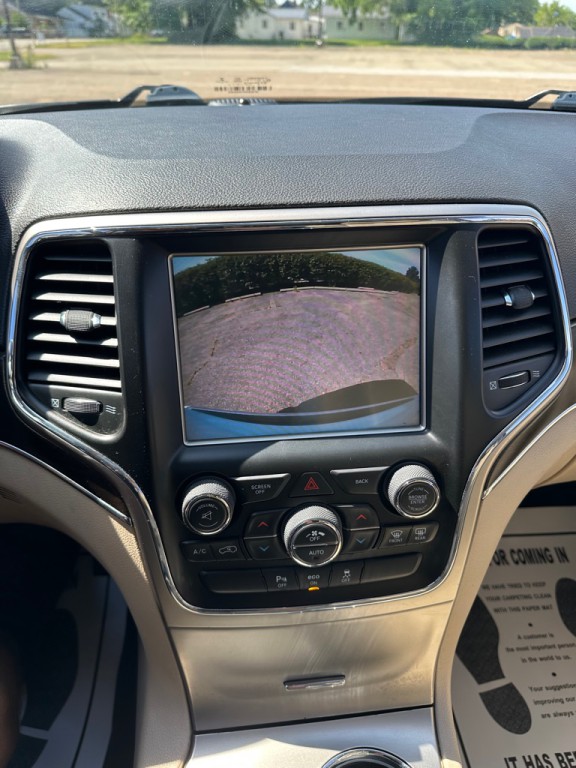 2014 Jeep Grand Cherokee Image 30