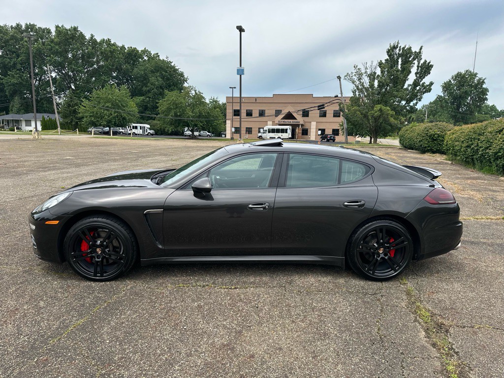 2014 Porsche Panamera Image 9