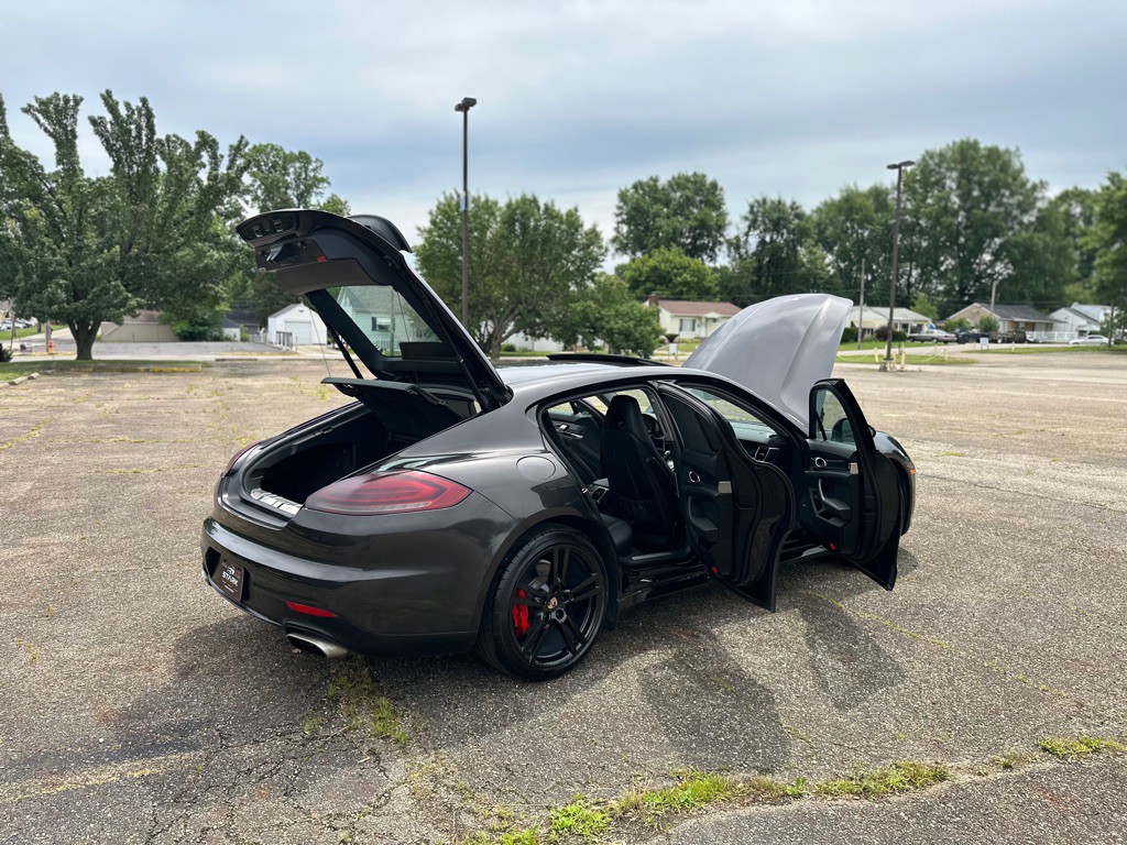 2014 Porsche Panamera Image 31