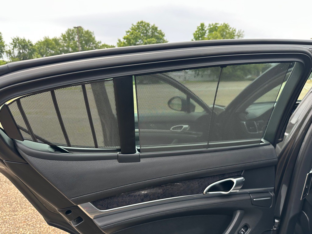2014 Porsche Panamera Image 33