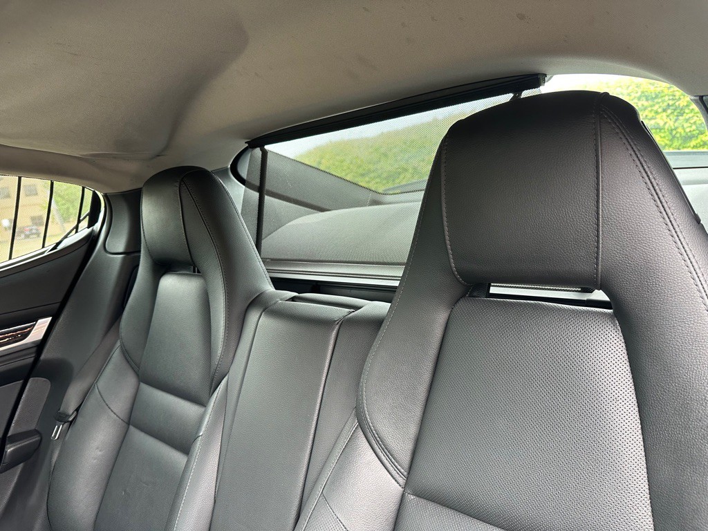 2014 Porsche Panamera Image 34
