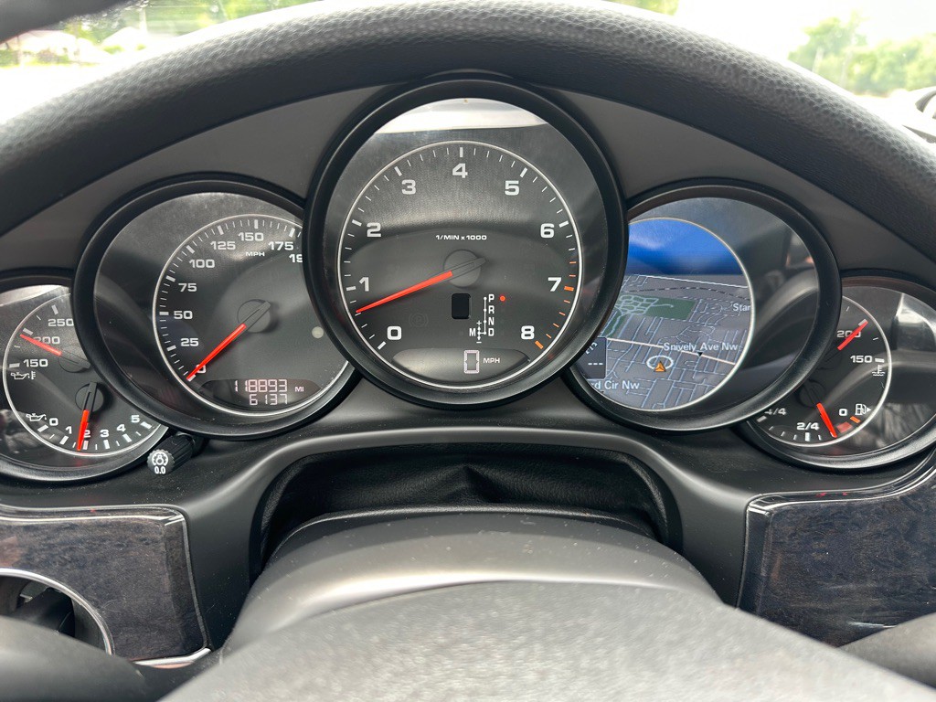 2014 Porsche Panamera Image 37