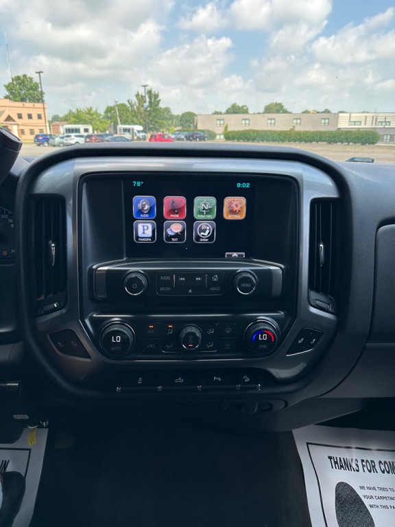 2015 Chevrolet Silverado 1500 Image 32