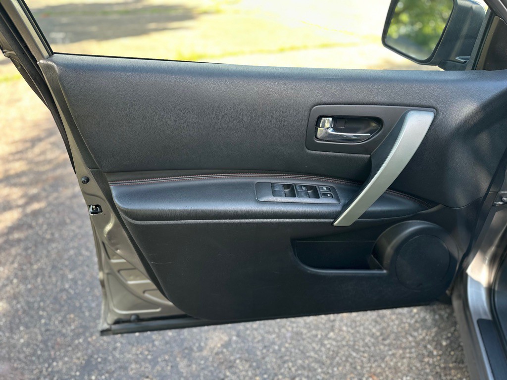 2012 Nissan Rogue Image 13