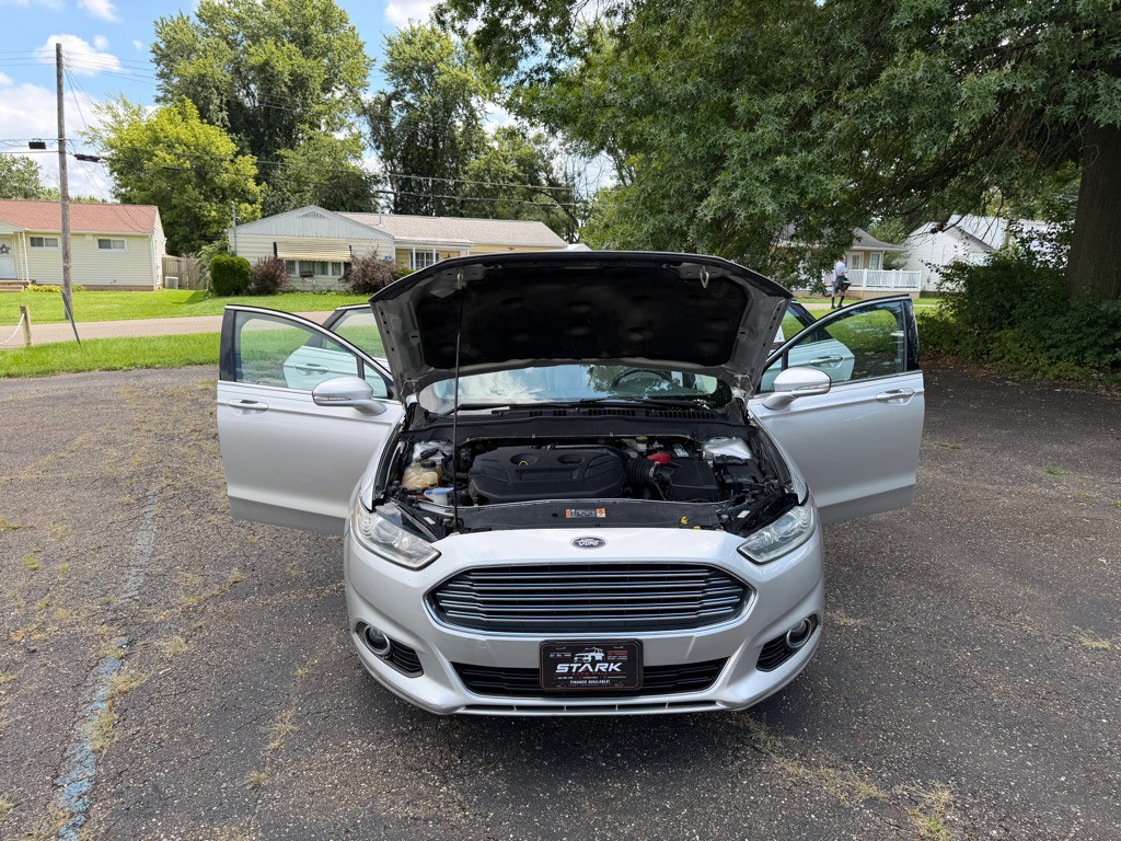 2016 Ford Fusion Image 19