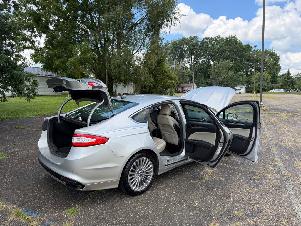 2016 Ford Fusion Image 23