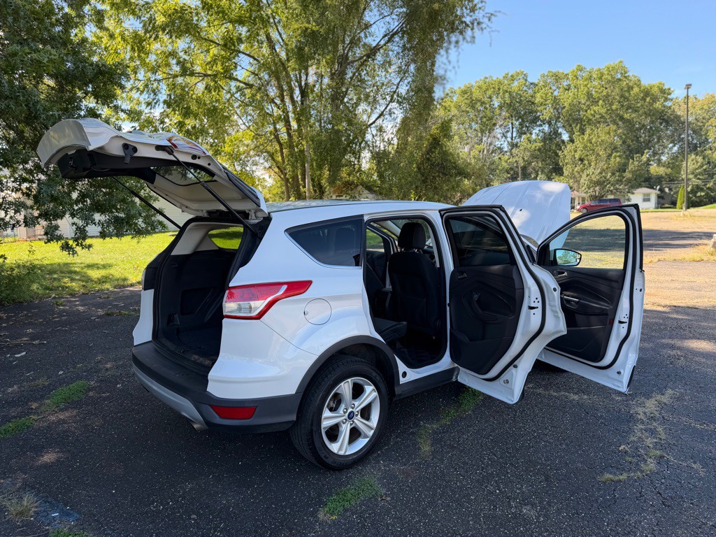 2015 Ford Escape Image 24