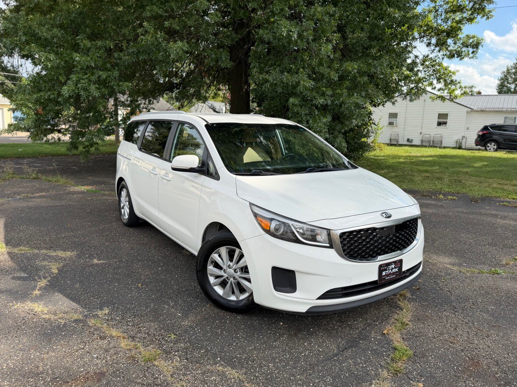 2015 Kia Sedona Image 3