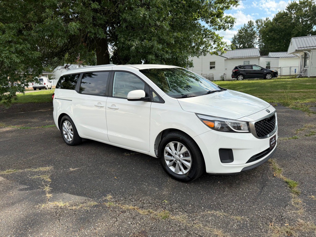 2015 Kia Sedona Image 12