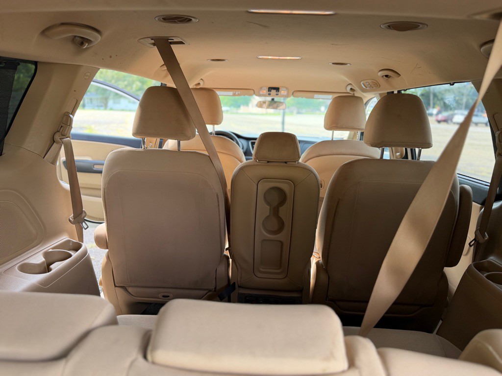 2015 Kia Sedona Image 20