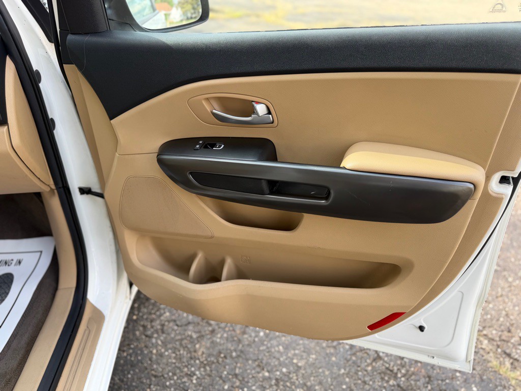2015 Kia Sedona Image 23