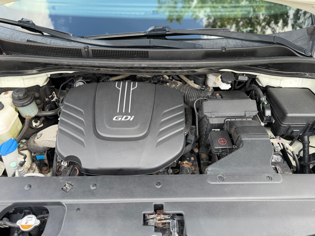 2015 Kia Sedona Image 24
