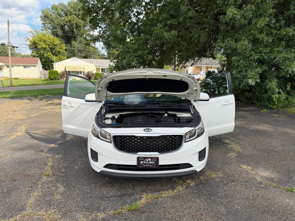 2015 Kia Sedona Image 25