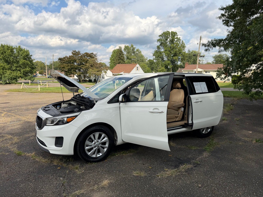 2015 Kia Sedona Image 26