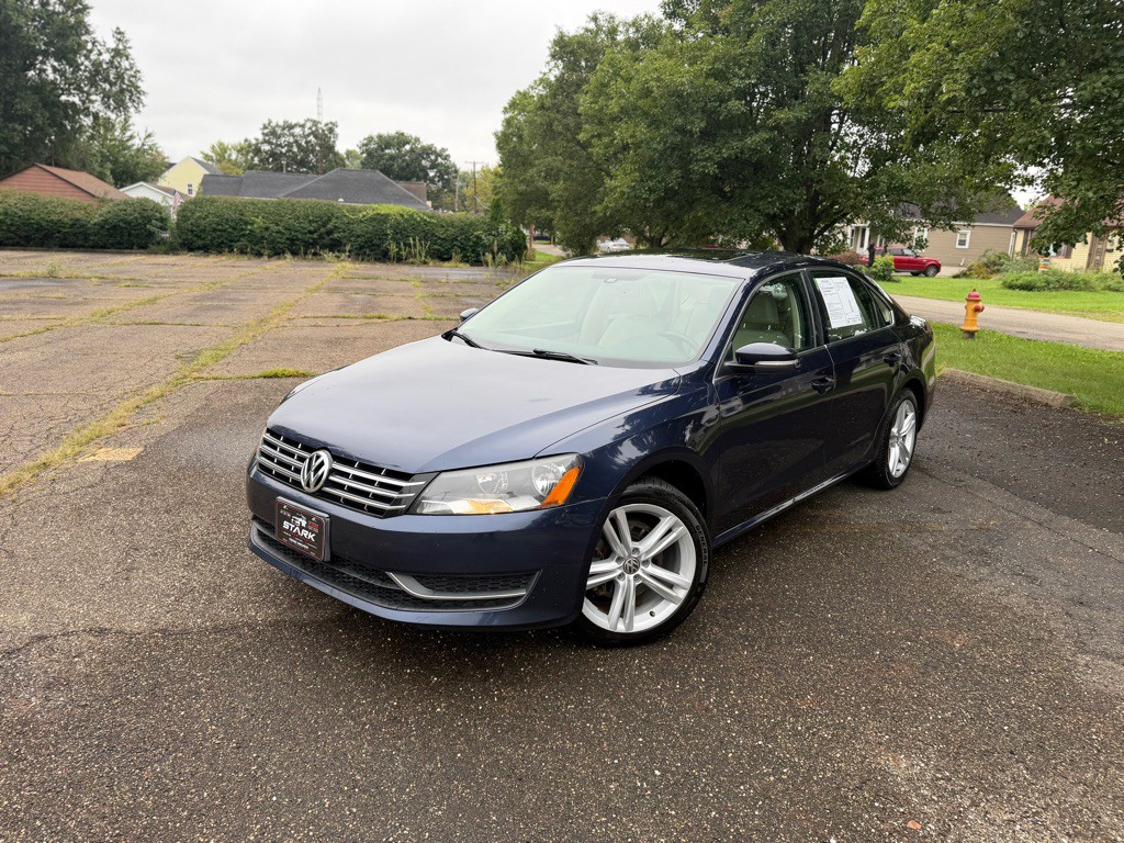 2014 Volkswagen Passat Image 2