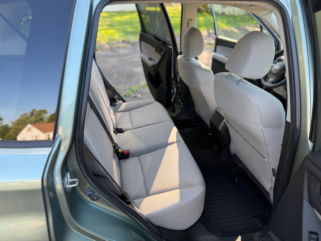2015 Subaru Forester Image 19