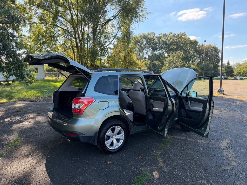 2015 Subaru Forester Image 28