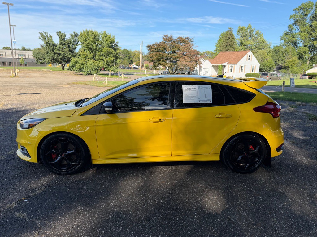 2017 Ford Focus Image 7