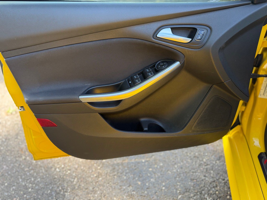 2017 Ford Focus Image 13