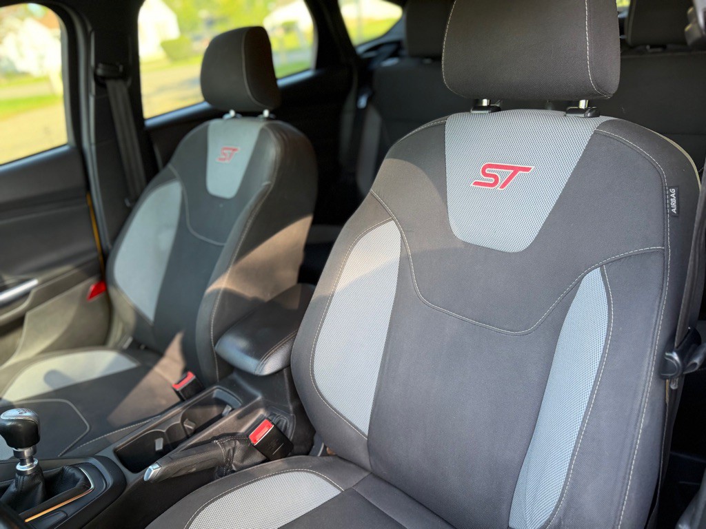 2017 Ford Focus Image 15