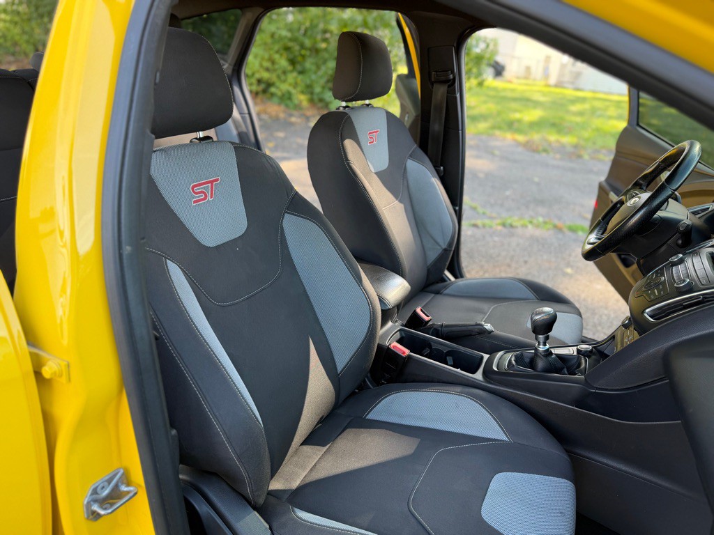 2017 Ford Focus Image 20