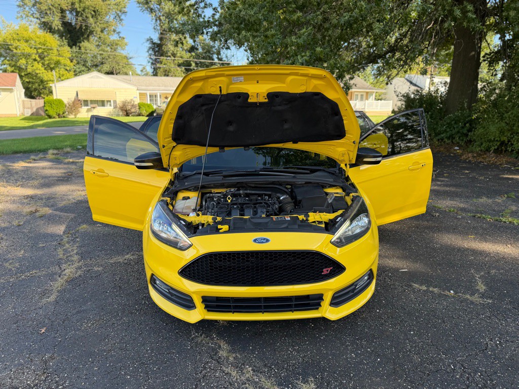 2017 Ford Focus Image 24
