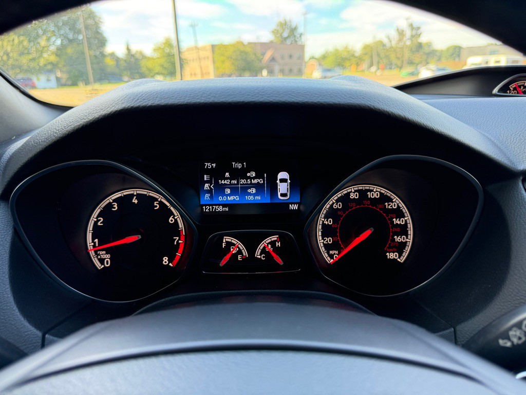 2017 Ford Focus Image 34
