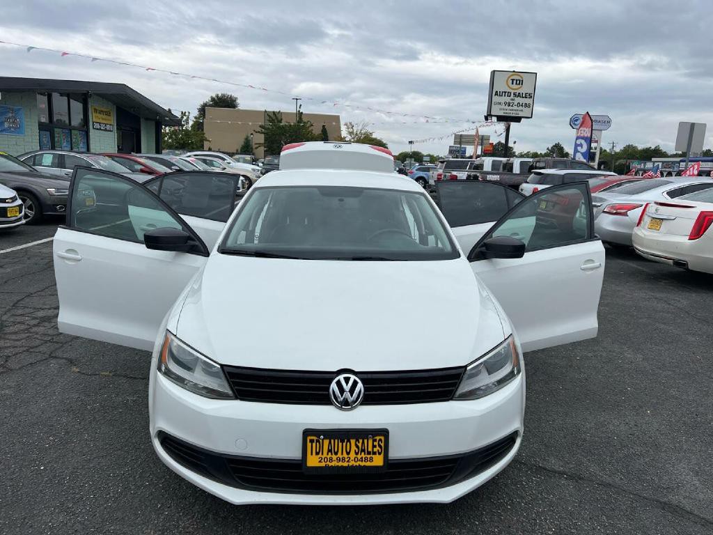 2013 Volkswagen Jetta Image 11