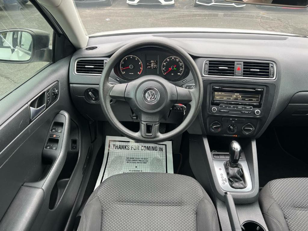 2013 Volkswagen Jetta Image 18