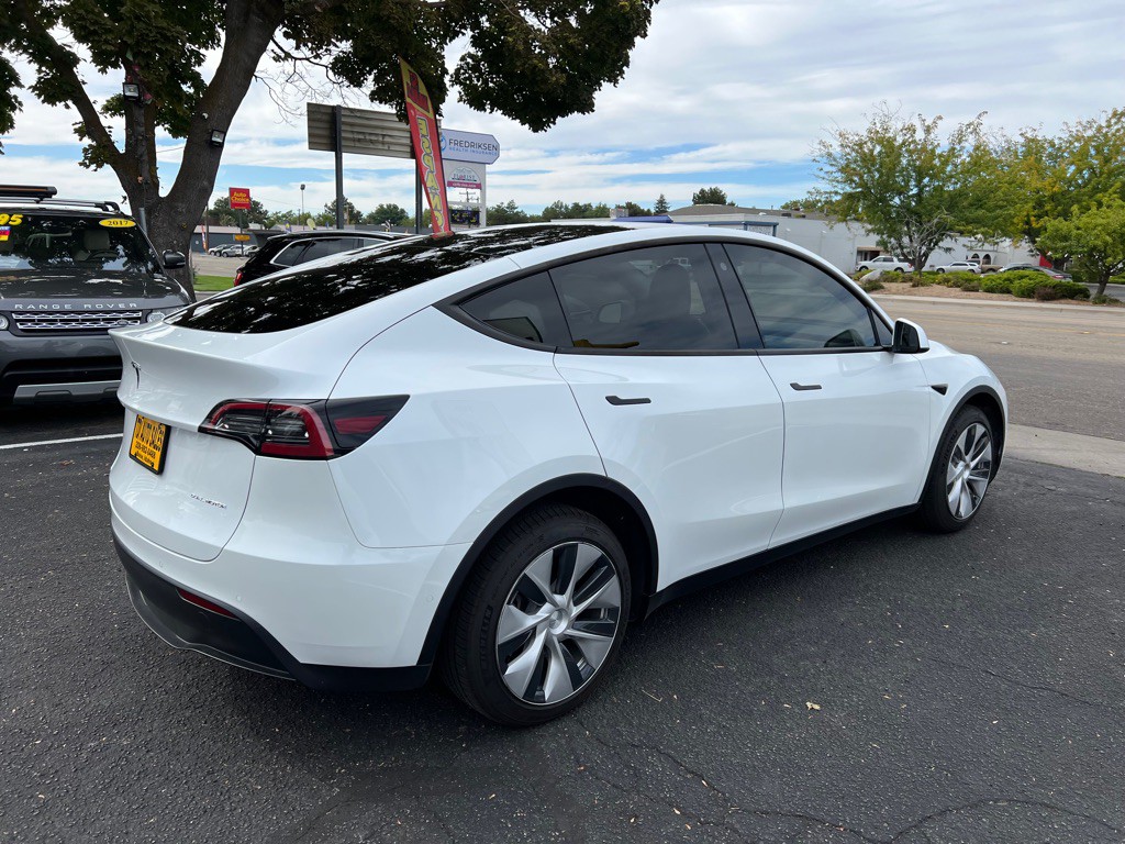 2021 Tesla Model Y Image 11