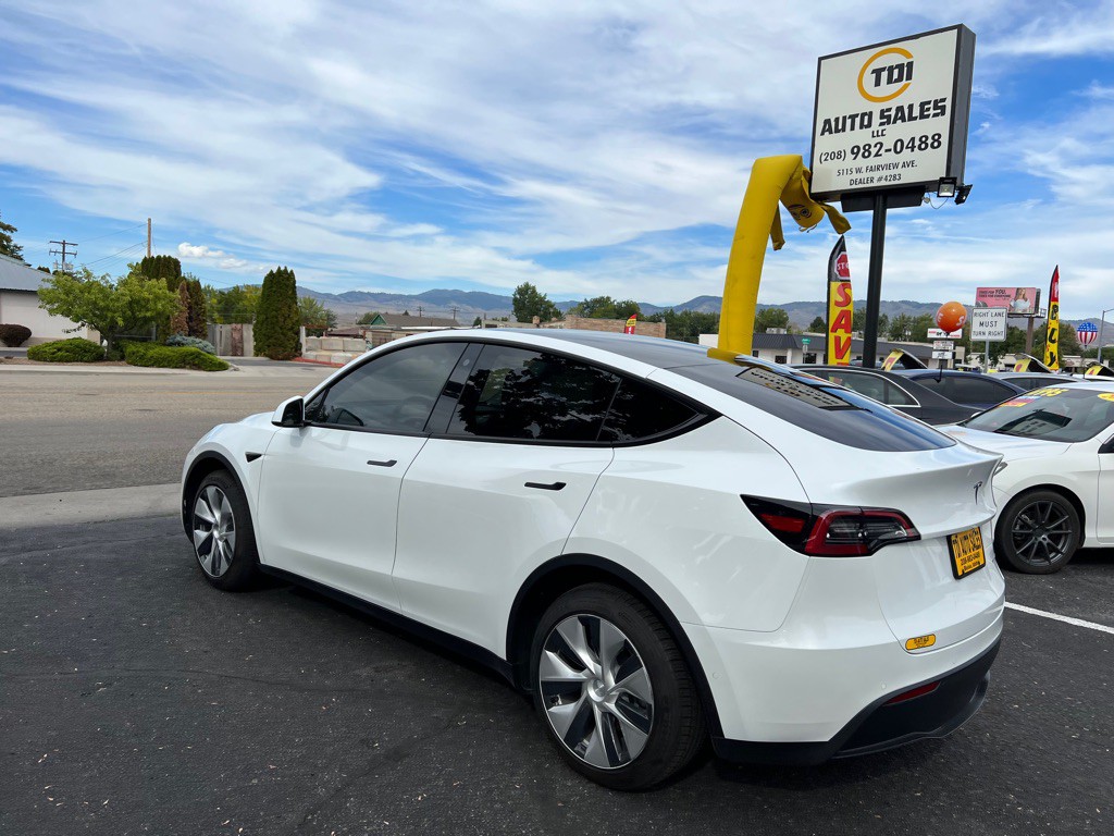 2021 Tesla Model Y Image 13
