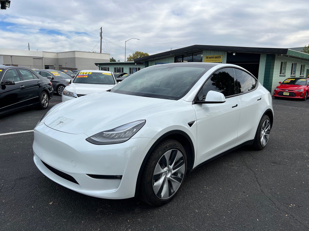 2021 Tesla Model Y Image 16