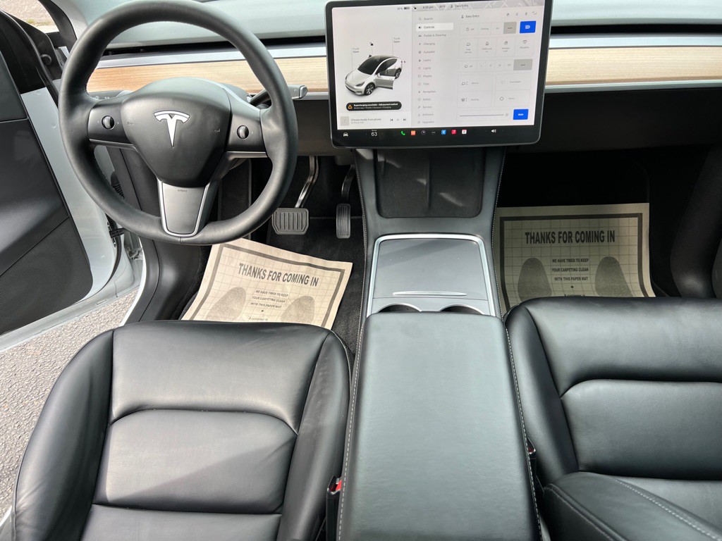 2021 Tesla Model Y Image 32