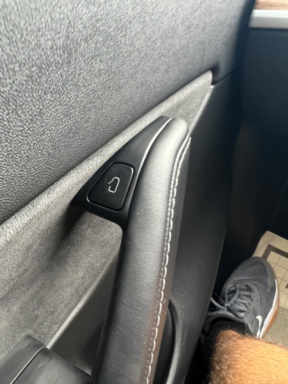 2021 Tesla Model Y Image 42
