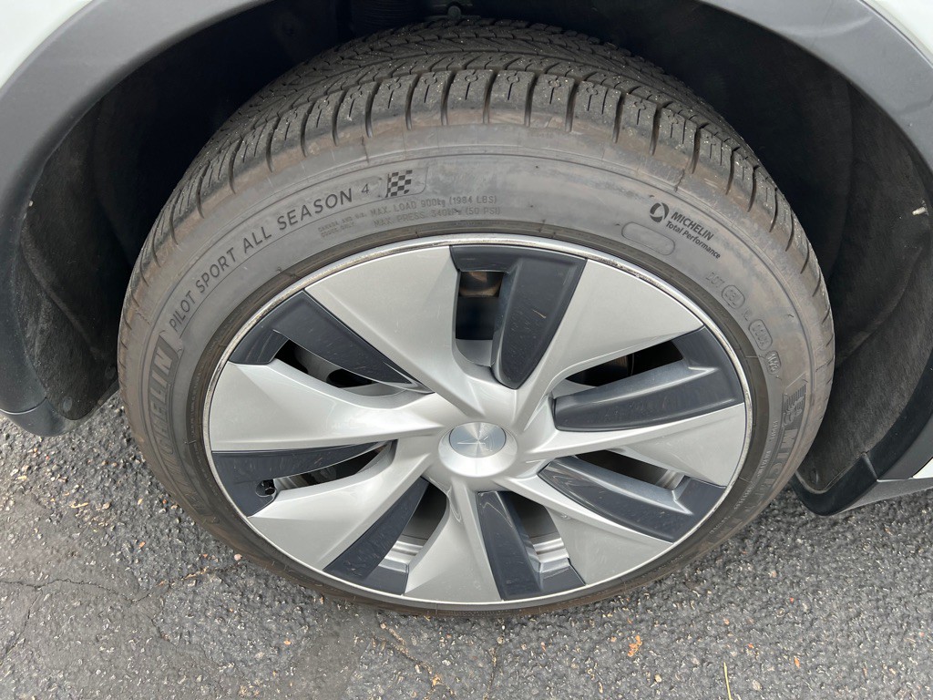 2021 Tesla Model Y Image 51