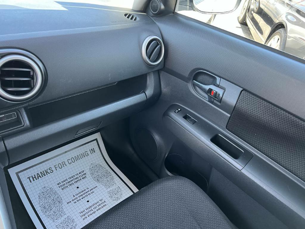 2008 Scion xB Image 13