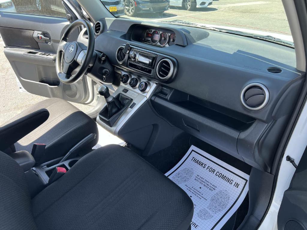 2008 Scion xB Image 17