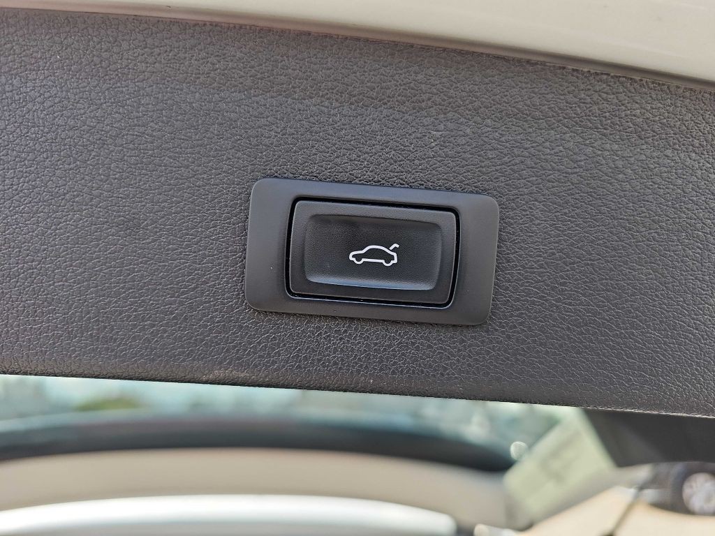 2015 Audi Q5 Image 33