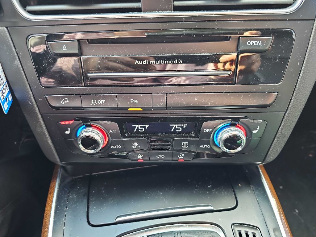 2015 Audi Q5 Image 45