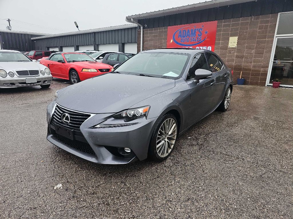 2016 Lexus IS 300 Image 2