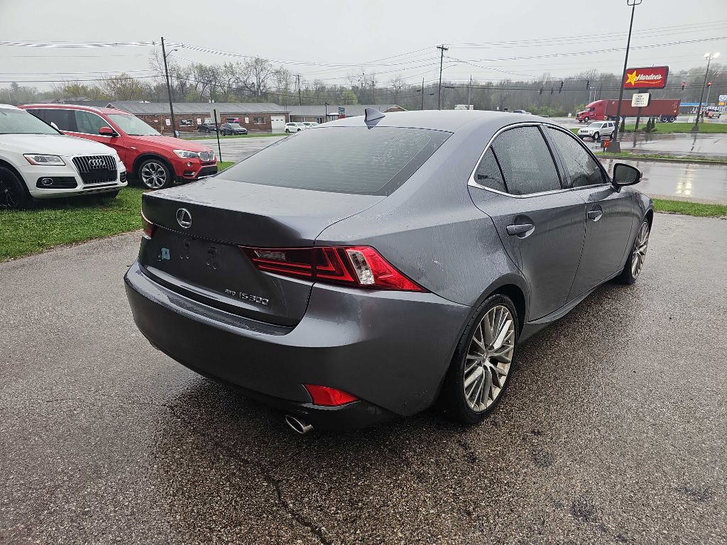 2016 Lexus IS 300 Image 9
