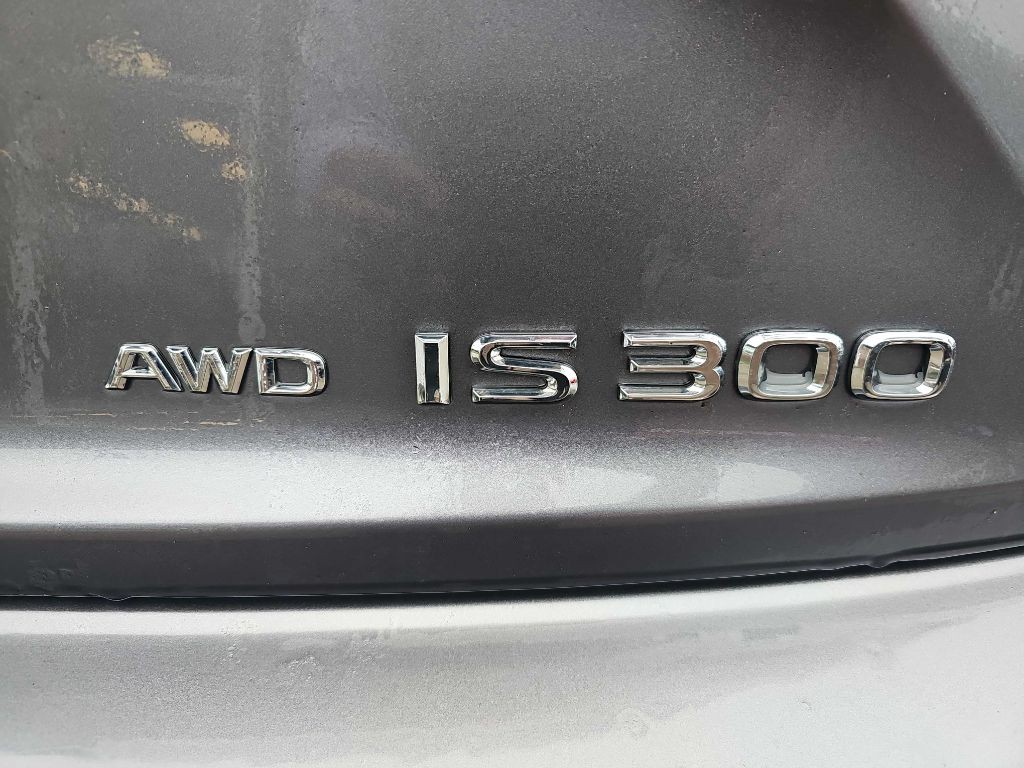 2016 Lexus IS 300 Image 15