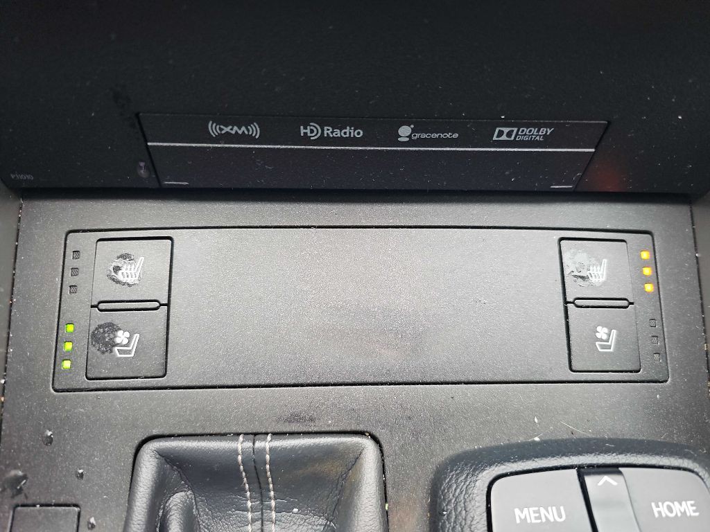2016 Lexus IS 300 Image 31