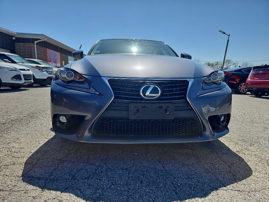 2016 Lexus IS 300 Image 40