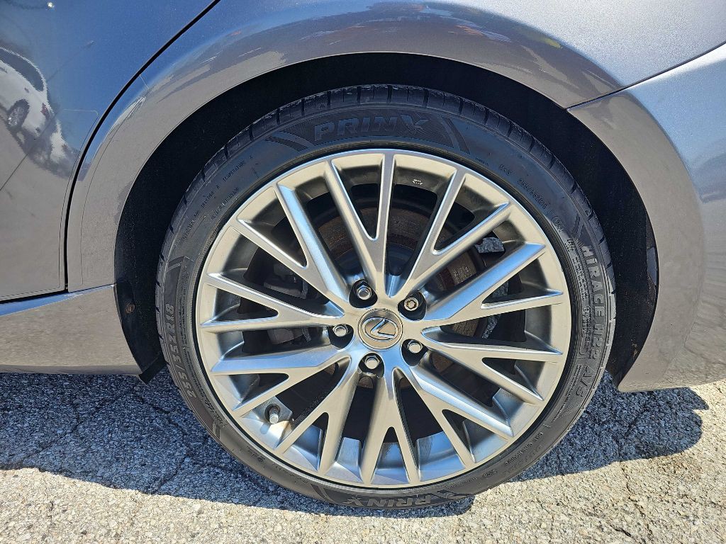 2016 Lexus IS 300 Image 52
