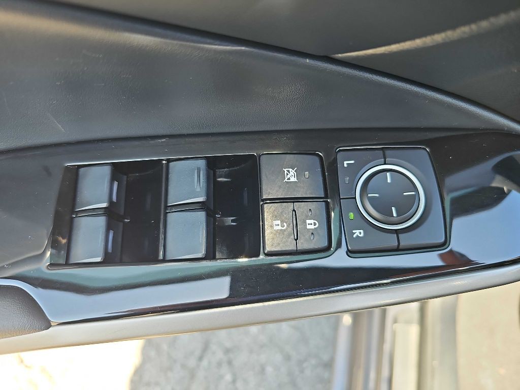 2016 Lexus IS 300 Image 63