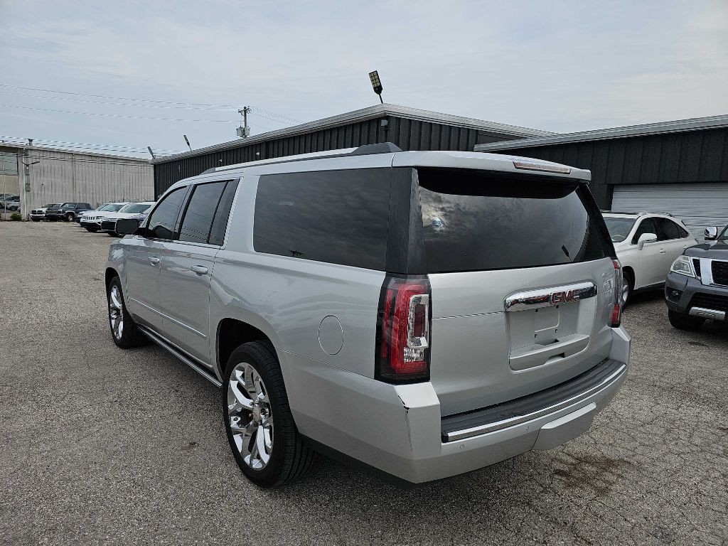2016 GMC Yukon Image 12