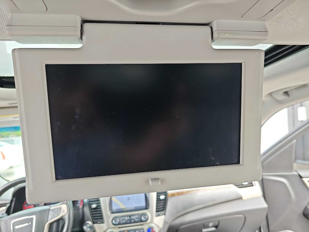 2016 GMC Yukon Image 44
