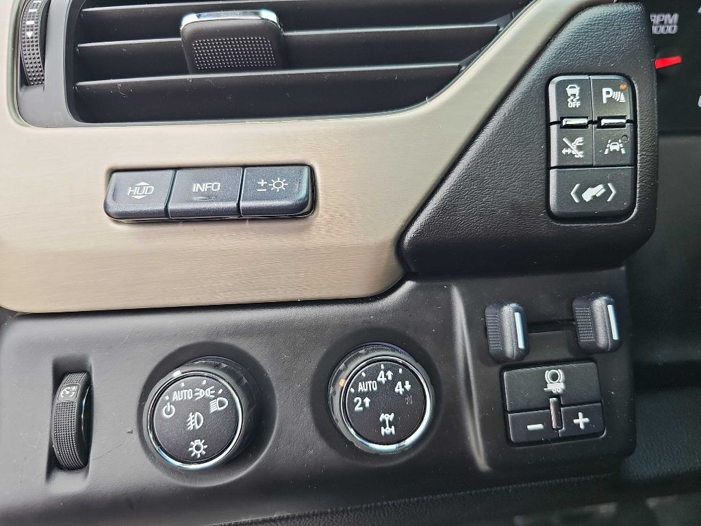 2016 GMC Yukon Image 53