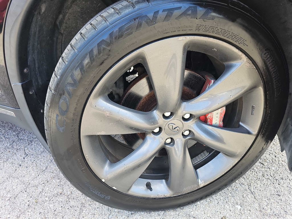 2010 INFINITI FX50 Image 17